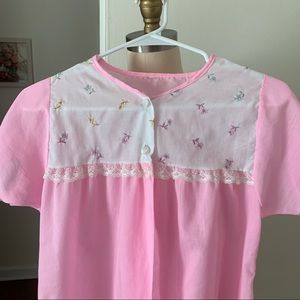 1950s/60s Baby Pink Embroidered Bed Jacket